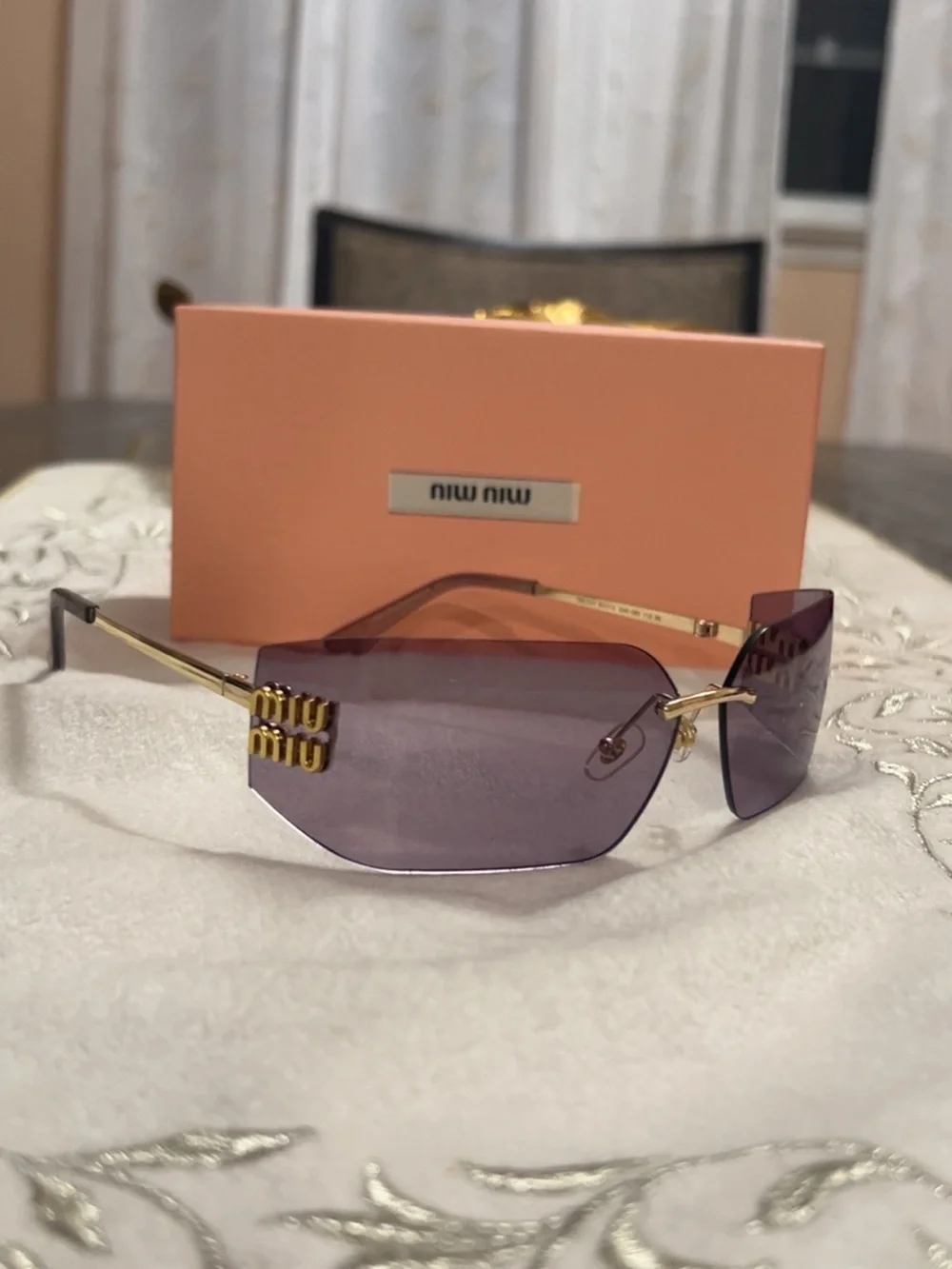 Miu Miu 54YS Sunglasses